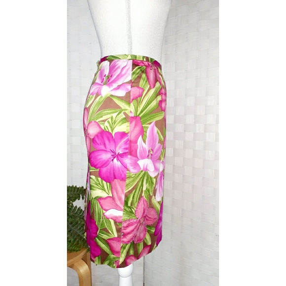 Bamboo Traders Floral Bead Detail Pencil Skirt - Picture 5 of 16